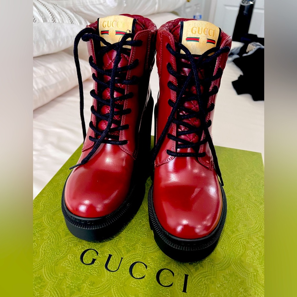 Gucci Boots Booties Size 37 (7) red